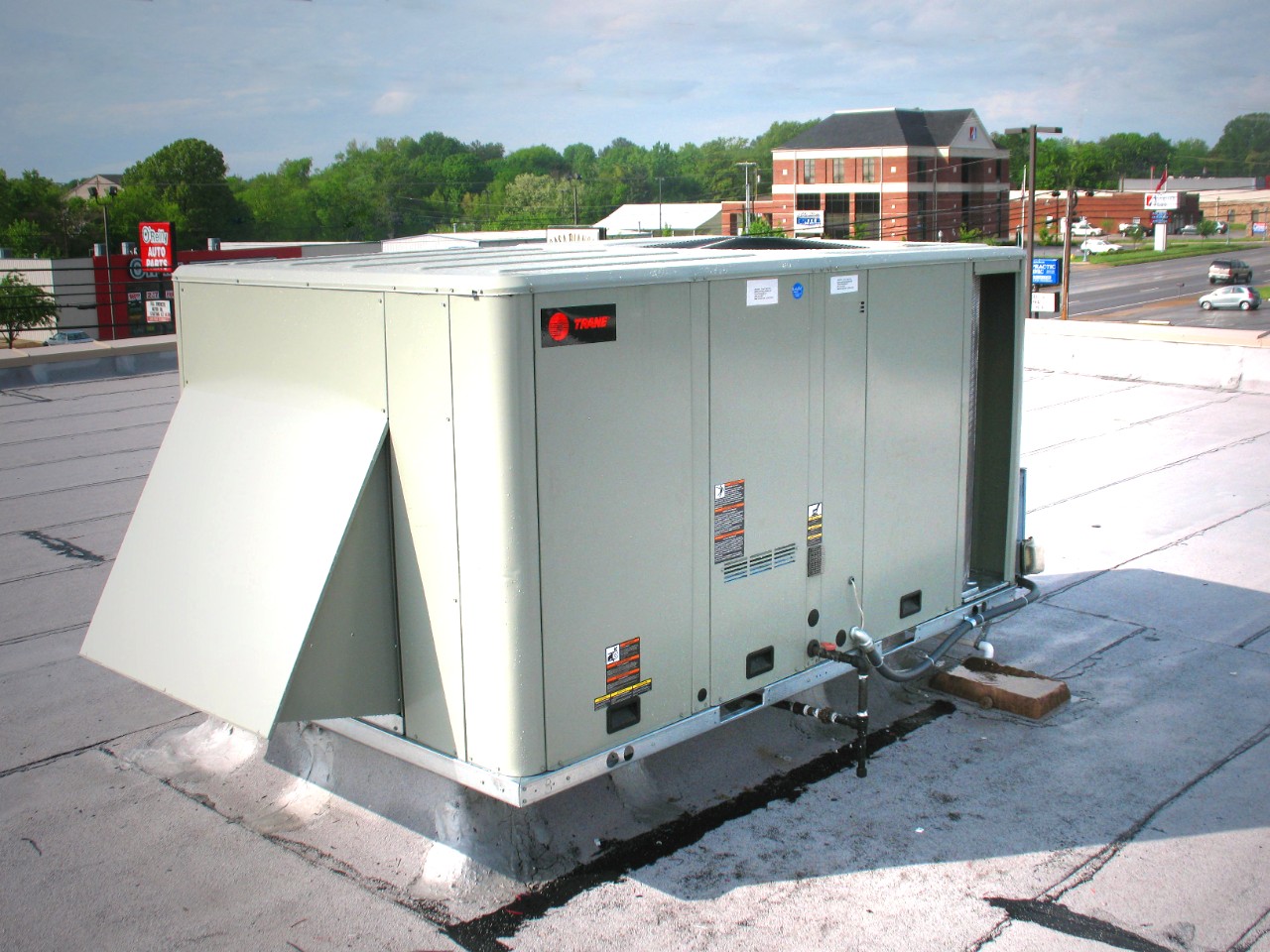 tc-packaged-units-rooftop-precedent-installed-panels-closed-1280x1280.jpeg